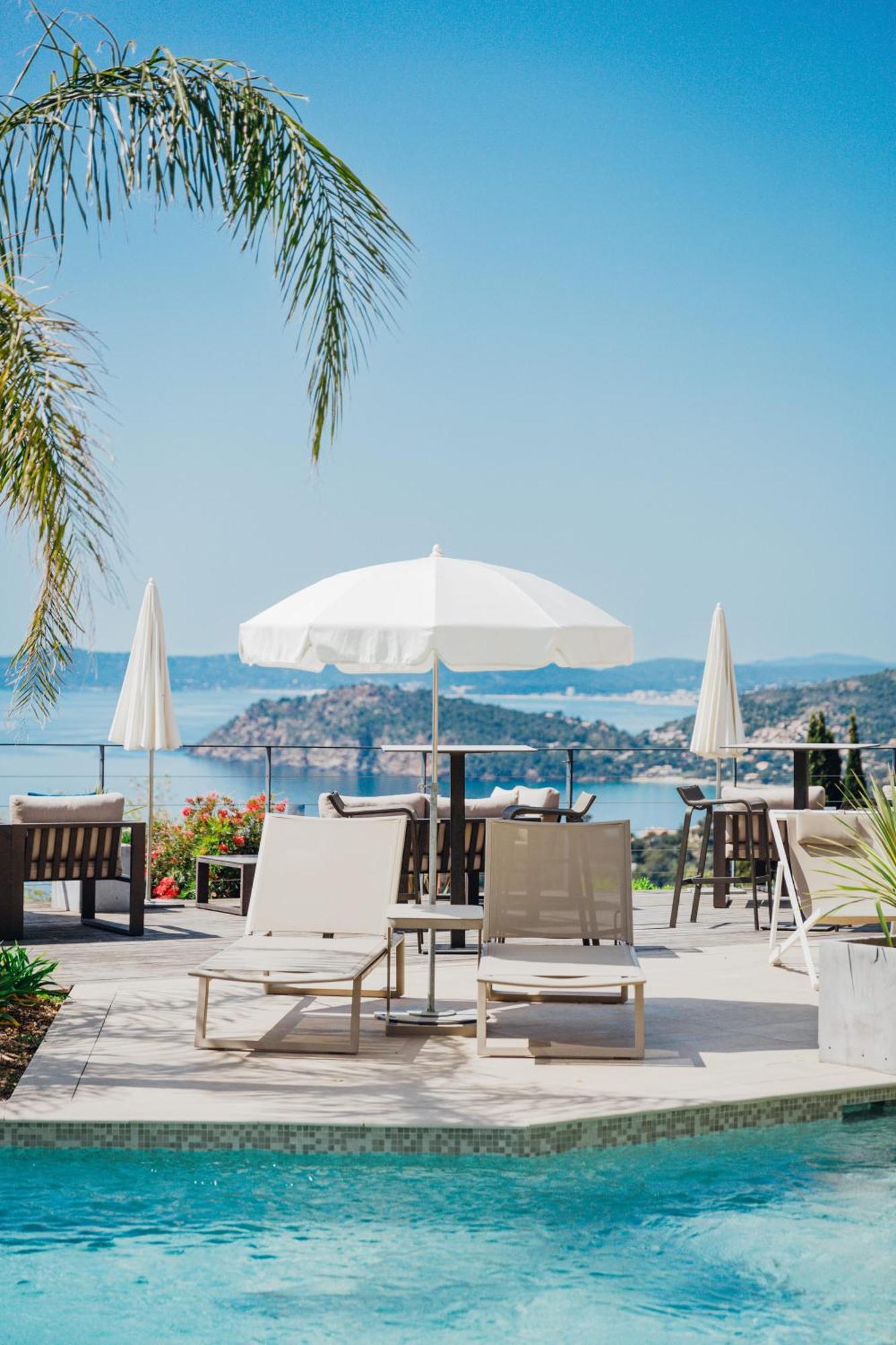 Le Rayol-Canadel-sur-Mer Hotel La Villa Douce מראה חיצוני תמונה