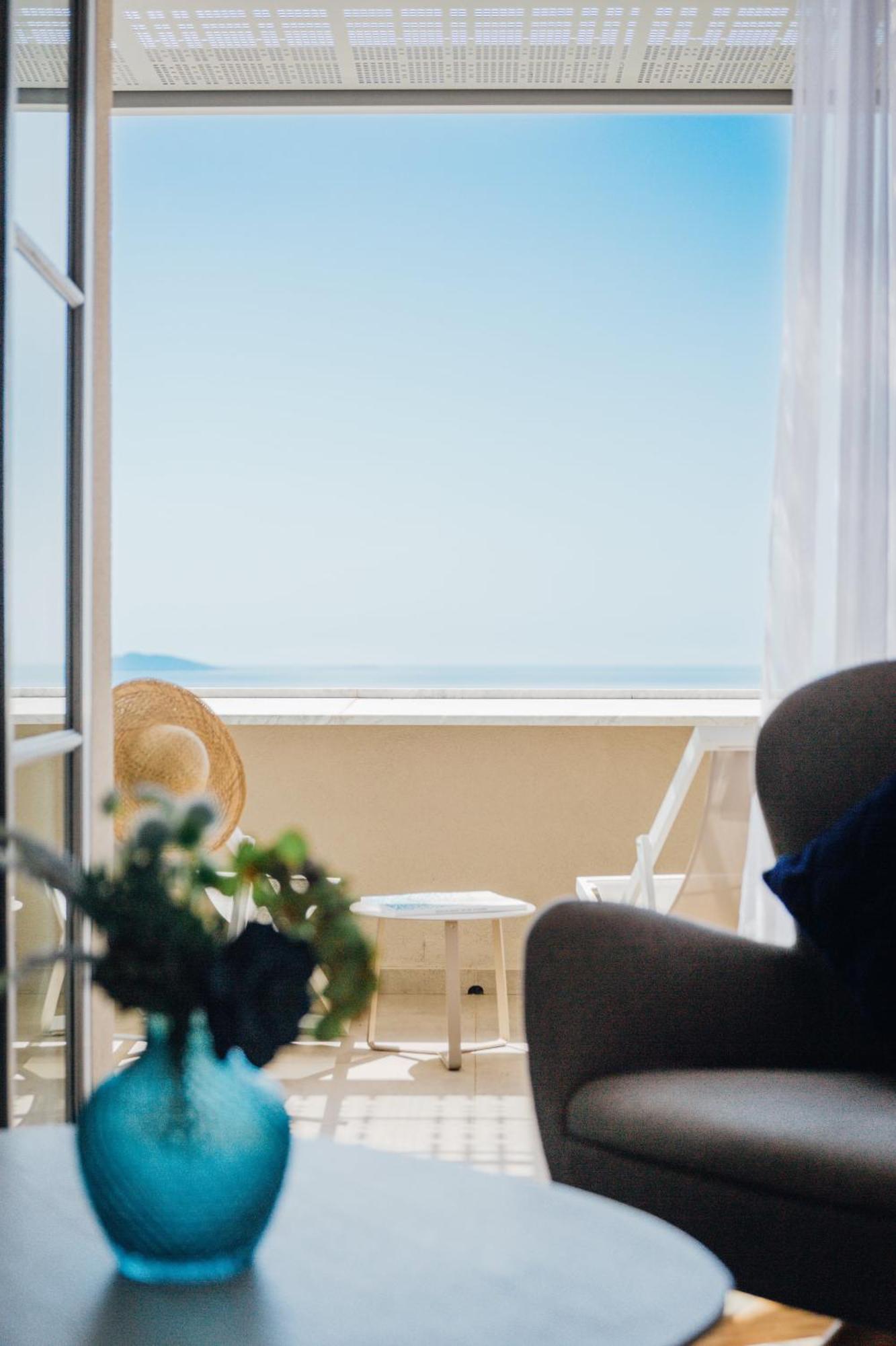 Le Rayol-Canadel-sur-Mer Hotel La Villa Douce מראה חיצוני תמונה