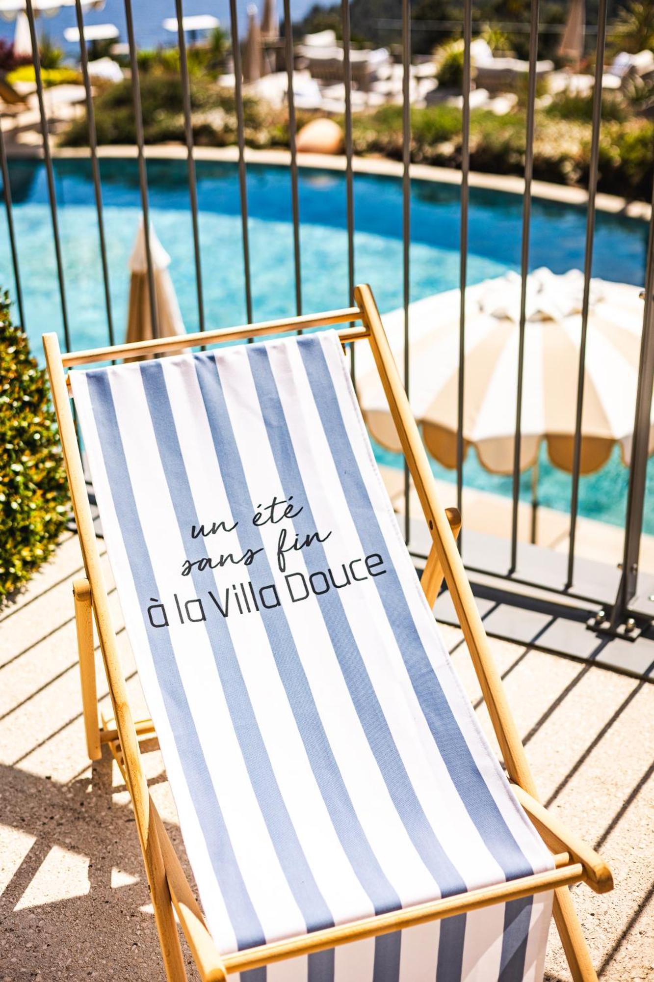 Le Rayol-Canadel-sur-Mer Hotel La Villa Douce מראה חיצוני תמונה