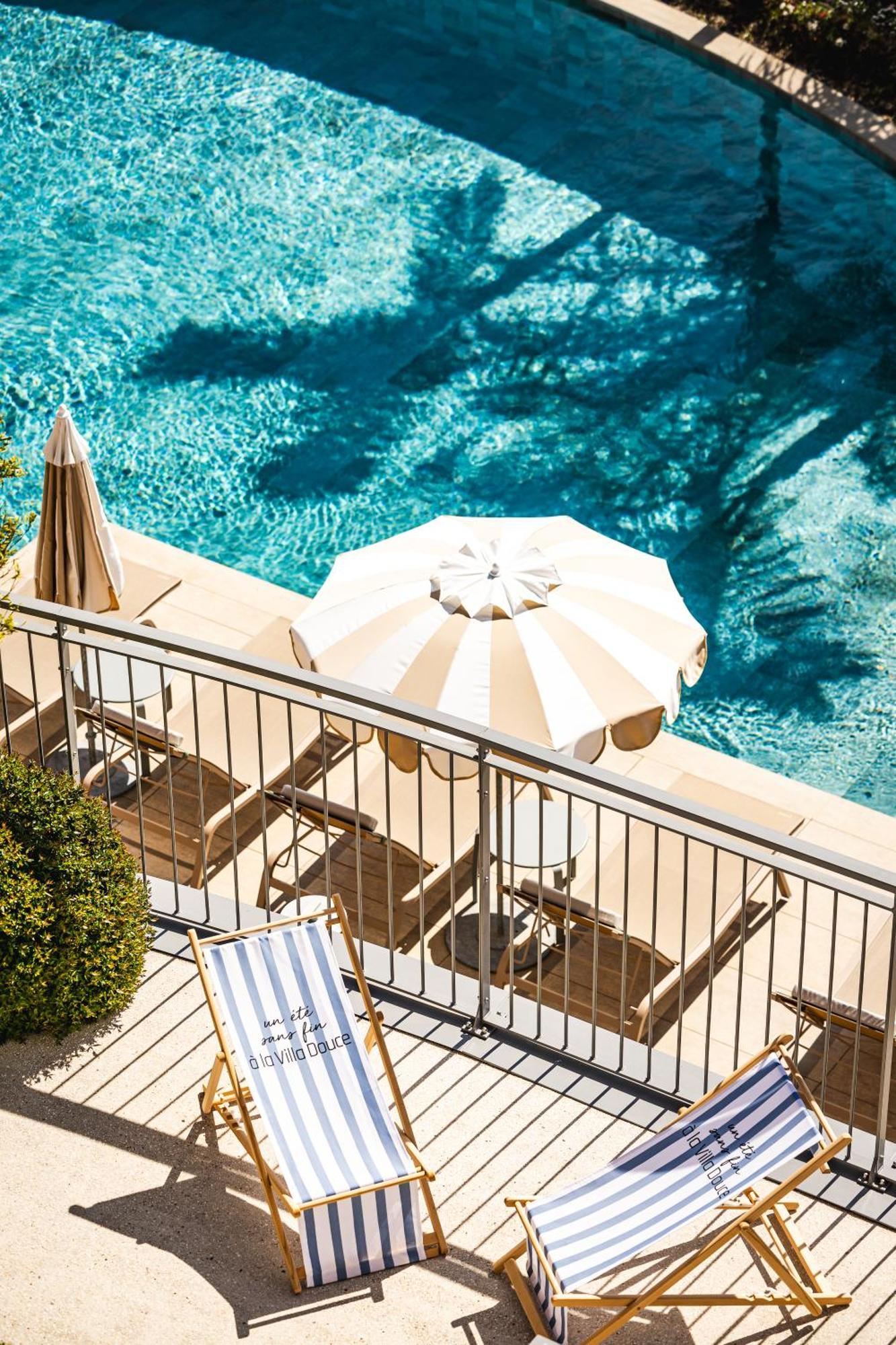 Le Rayol-Canadel-sur-Mer Hotel La Villa Douce מראה חיצוני תמונה
